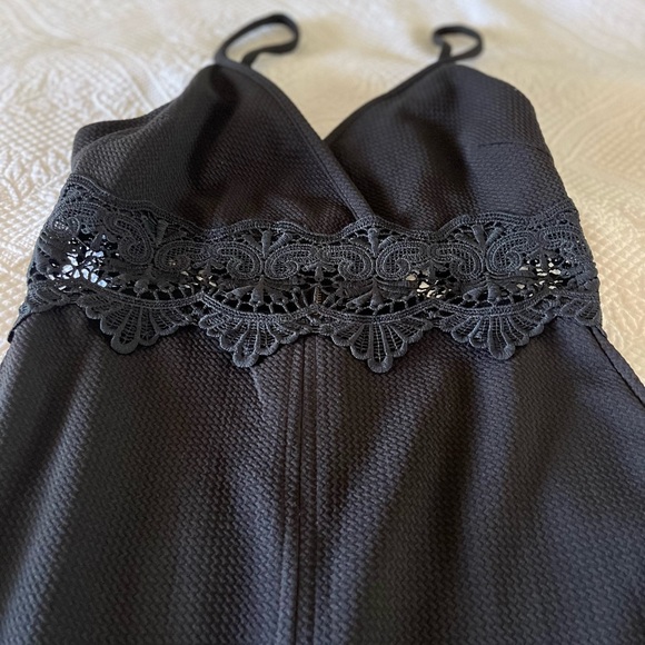 Haute Monde Sexy Black Dress. Decorative Black Lace Below Bust. Size Small. - Picture 7 of 9